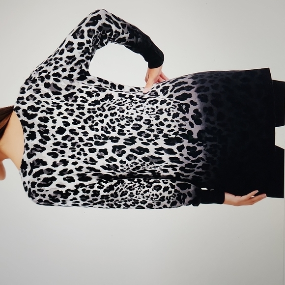 GORGEOUS JM COLLECTION LEOPARD TUNIC SWEATER!!! - Picture 7 of 8
